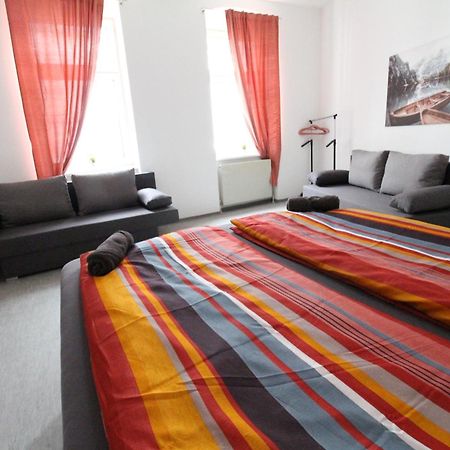 Zx Quad Room In Meidling Wien Exterior foto